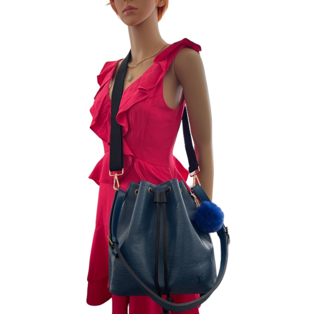 LOUIS VUITTON BLUE EPI LEATHER PETIT NOE